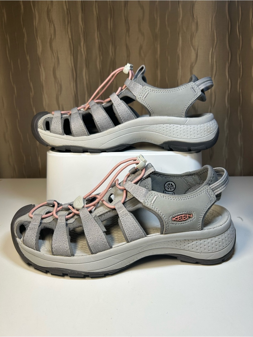 Keen Astoria West Sandal Women's 9 Gray Coral 1023589 Water Kayak Watersports - Picture 6 of 16